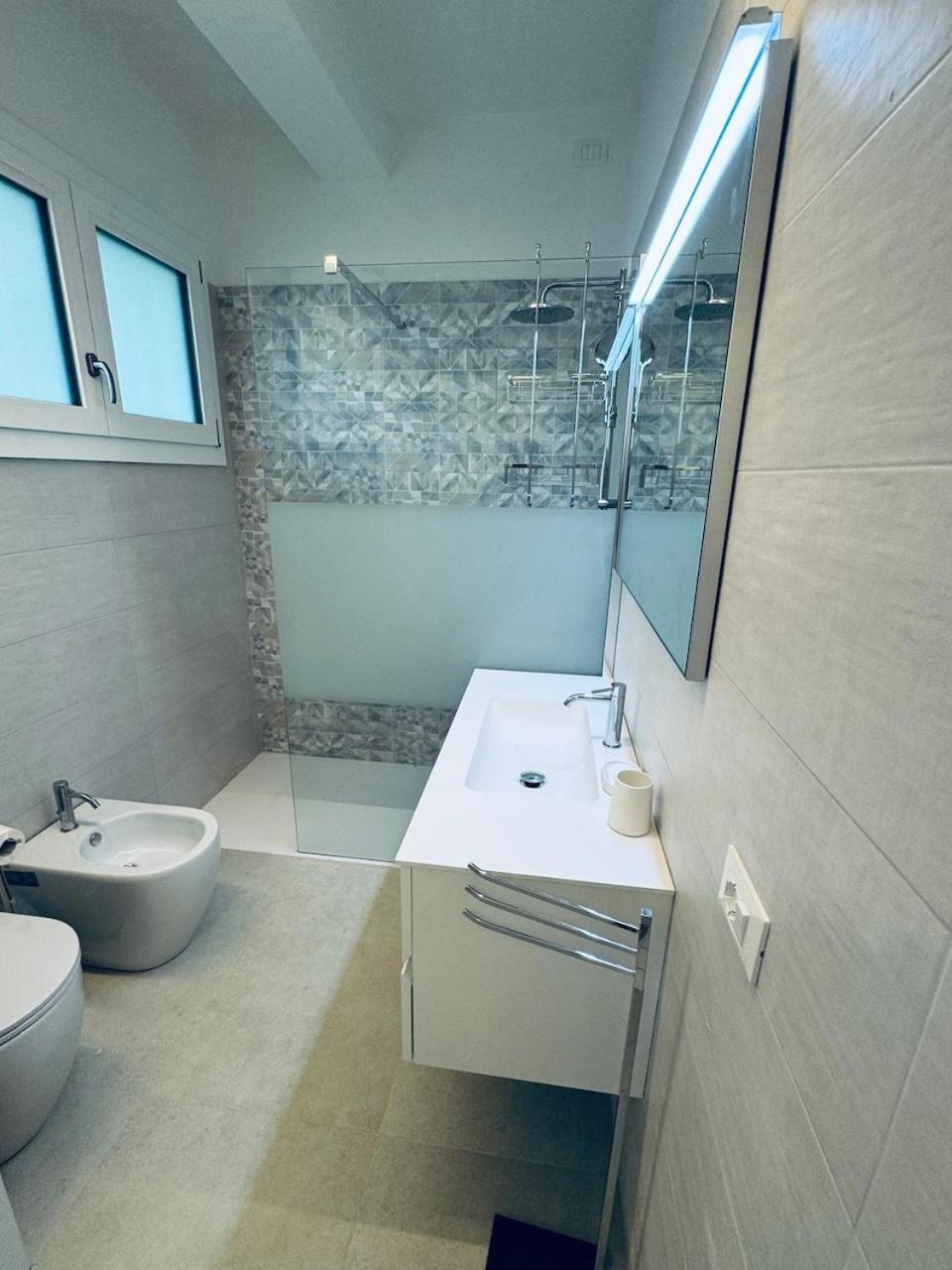 App4Rent Villa Zanetti - Appartamenti Con Spiaggia Privata Frontemare Lido di Jesolo Esterno foto